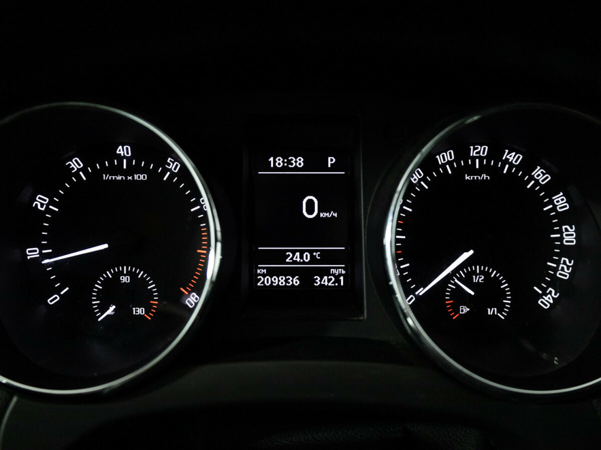 Шкода Йети б/у, 2015, Автоматическая. Фото: #11