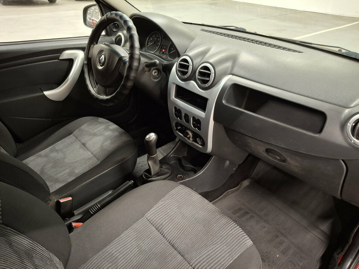 Рено Логан б/у, 2012, Механическая. Фото: #10